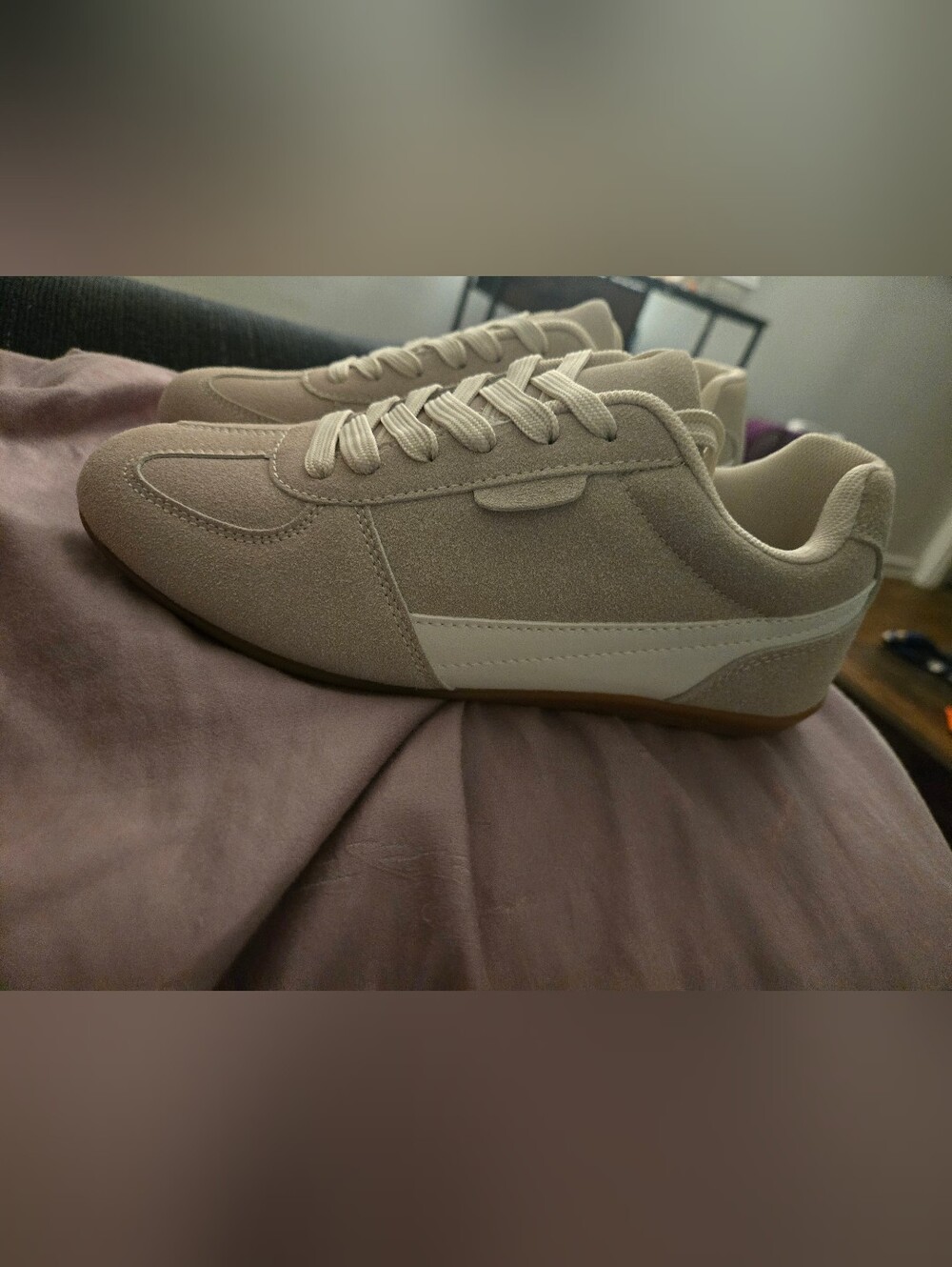 Women's Casual Lace-Up Sneakers in Beige